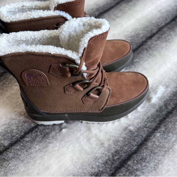 Sorel Tivoli IV Velvet Tan Olive Green Fur Lined Lace Up Boots - Picture 5 of 9